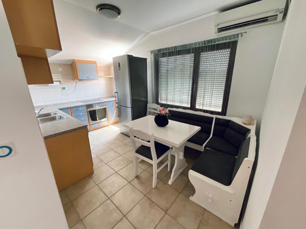 Apartment Camellia 루브스키 외부 사진
